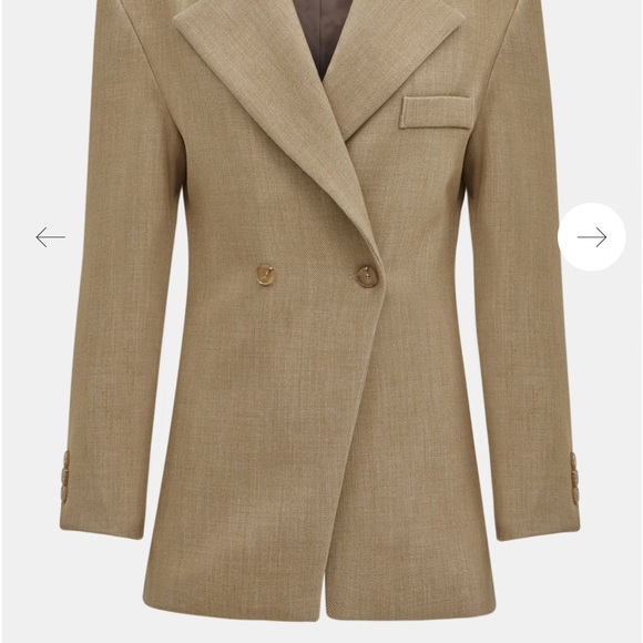 designed stylish jacket - Picture 7 of 9